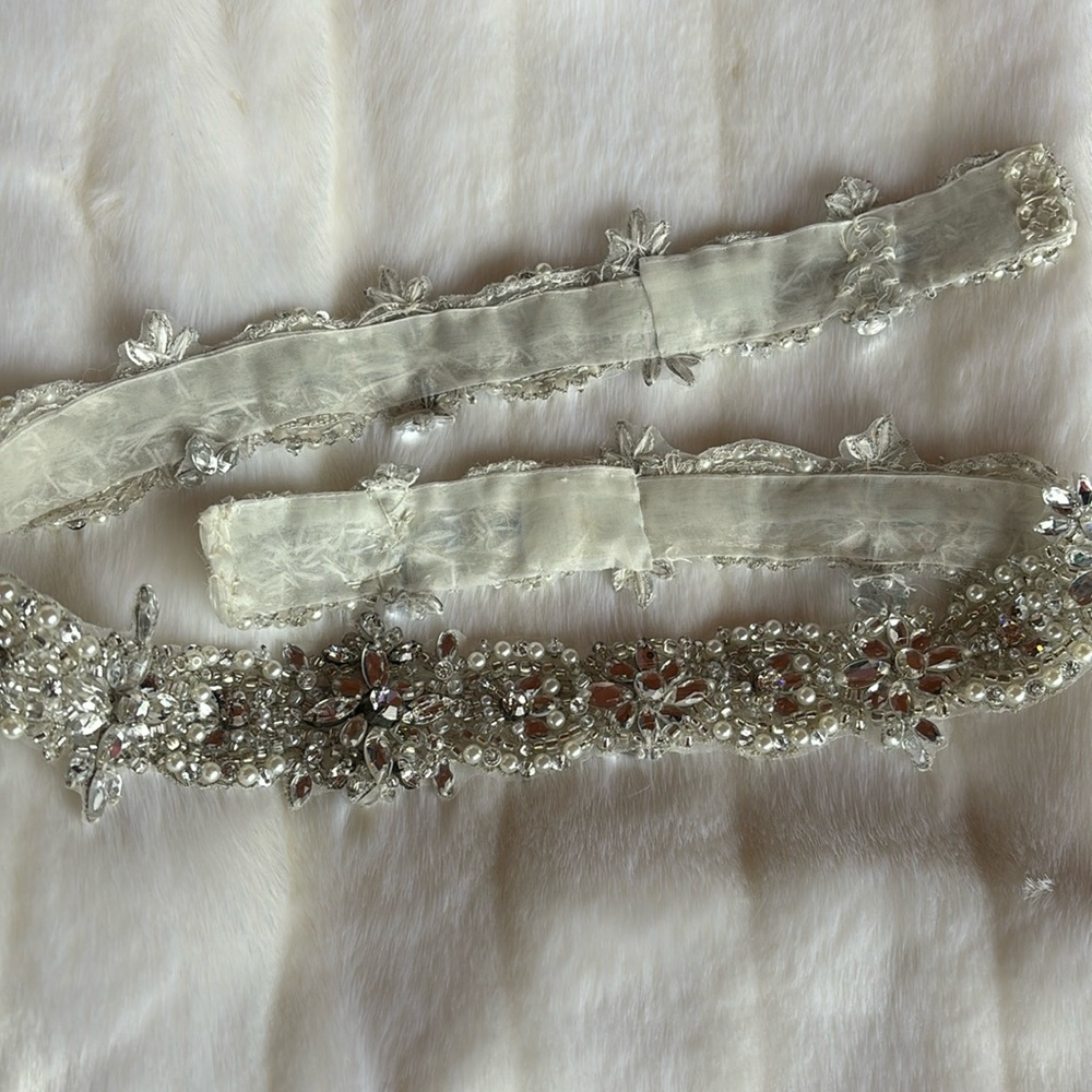 Bejeweled belt for evening attire